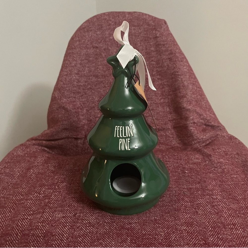 Rae Dunn “Feelin’ Pine” Christmas tree ceramic decorative birdhouse.